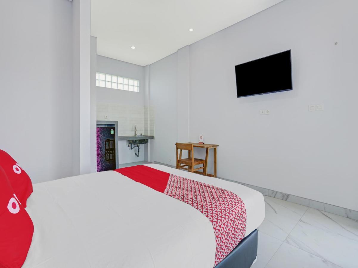 Oyo 90521 Rumah Ibu Jimbaran  Exterior photo